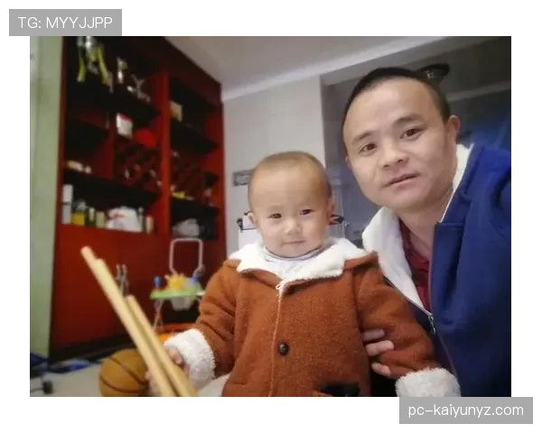 熊朝忠这训练强度，凌晨四点还在打沙袋？